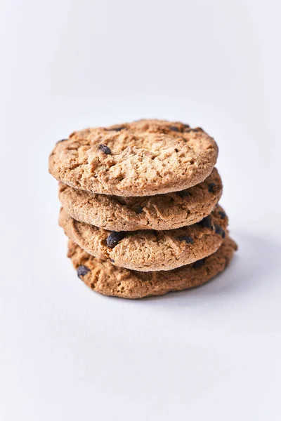 Deliciosos Biscoitos Chocolate Isolados Fundo Branco — Fotografia de Stock