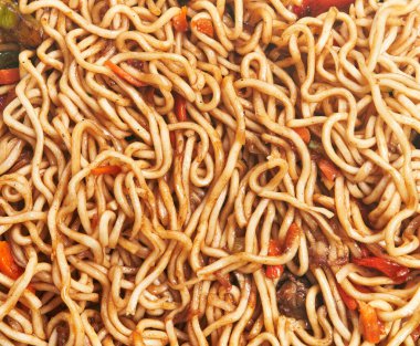  Etli ve sebzeli lezzetli şehriyeler.