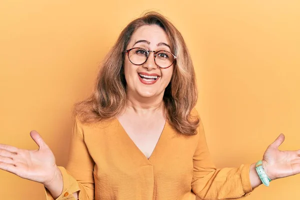 Middle Age Caucasian Woman Wearing Casual Clothes Glasses Clueless Confused — Photo