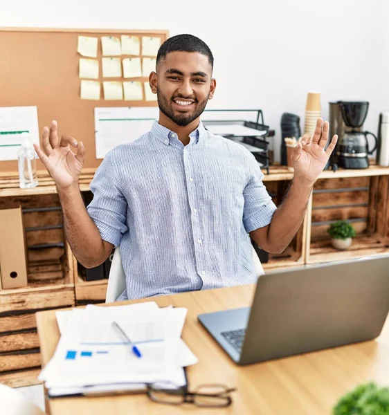 Young Arab Man Doing Yoga Exercise Office — Stock Photo, Image