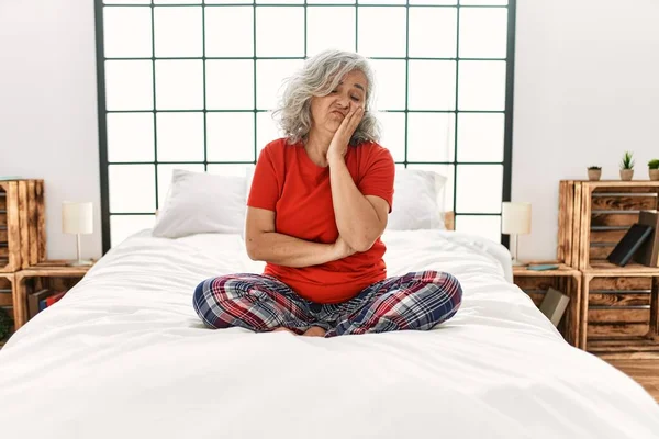 Middle Age Woman Grey Hair Sitting Bed Home Thinking Looking — Foto de Stock