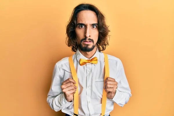 Young Hispanic Man Wearing Hipster Elegant Look Clueless Confused Expression — Zdjęcie stockowe