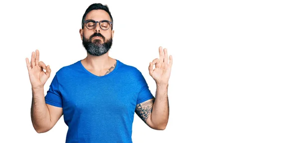 Hispanic Man Beard Wearing Casual Shirt Glasses Relax Smiling Eyes — Stockfoto