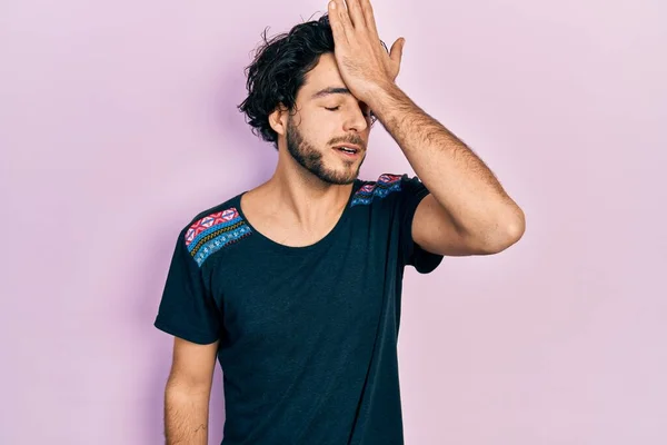 Handsome Hispanic Man Wearing Casual Shirt Surprised Hand Head Mistake — Stok fotoğraf