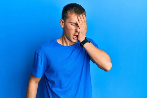 Young Caucasian Man Wearing Casual Blue Shirt Yawning Tired Covering — Foto Stock