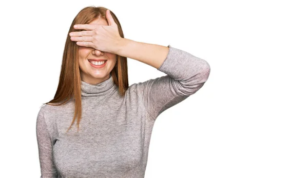 Mujer Joven Irlandesa Vestida Con Ropa Casual Sonriendo Riendo Con — Foto de Stock