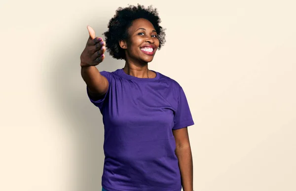 African American Woman Afro Hair Wearing Casual Purple Shirt Smiling — ストック写真