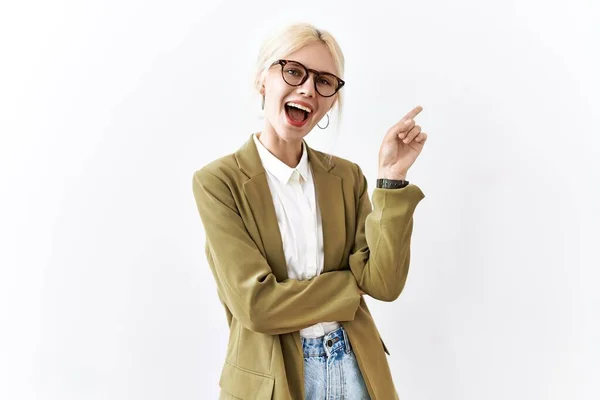 Beautiful Caucasian Business Woman Standing Isolated Background Big Smile Face — Stockfoto