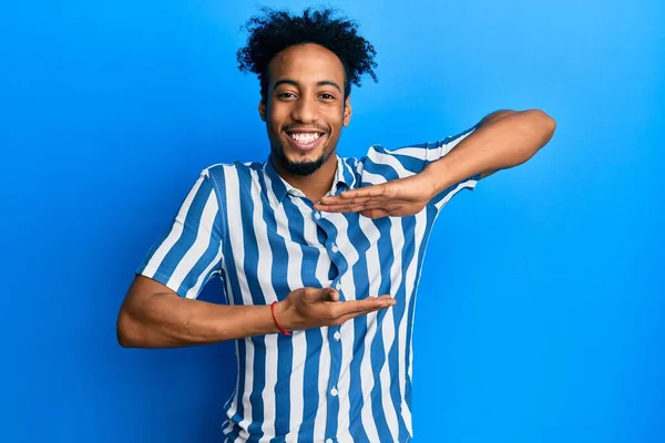 Young African American Man Beard Wearing Casual Striped Shirt Gesturing — Stockfoto