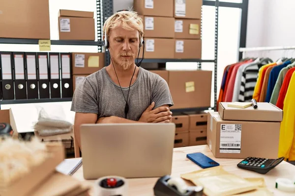 Young Blond Man Wearing Operator Headset Working Online Shop Skeptic — Stok fotoğraf