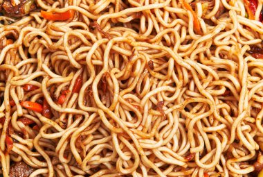  Etli ve sebzeli lezzetli şehriyeler.