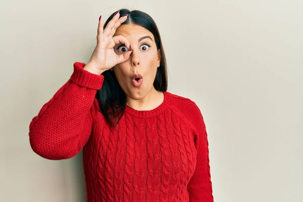 Beautiful Brunette Woman Wearing Wool Winter Sweater Doing Gesture Shocked — стоковое фото