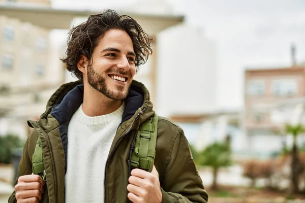 Handsome Hispanic Man Smiling City — Stock Photo, Image