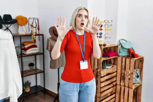 Young Caucasian Woman Working Manager Retail Boutique Afraid Terrified Fear — Stockfoto