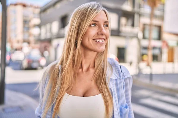 Young Blonde Woman Smiling Confident Standing Street — Stock Photo, Image