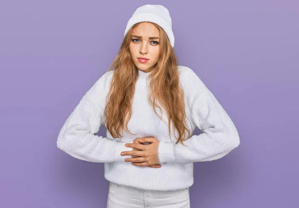 Young Caucasian Girl Wearing Wool Sweater Winter Cap Hand Stomach — Stock Photo, Image