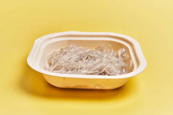Delivery Tray White Rice Noodles Yellow Background — ストック写真