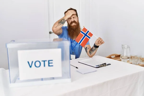 Caucasian Man Long Beard Political Campaign Election Holding Norwegian Flag — Stock Fotó