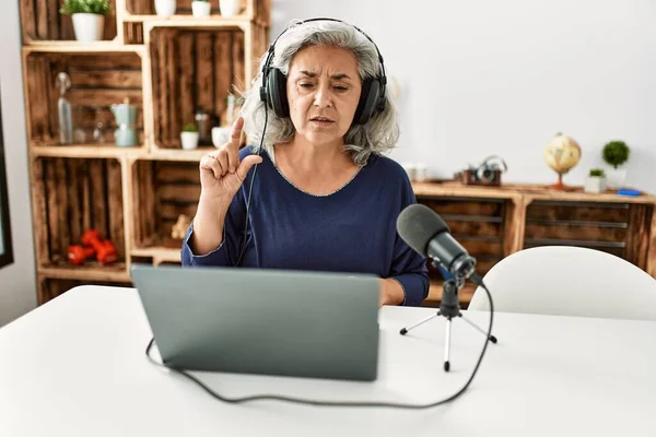 Middle Age Grey Haired Woman Working Radio Studio — Stockfoto
