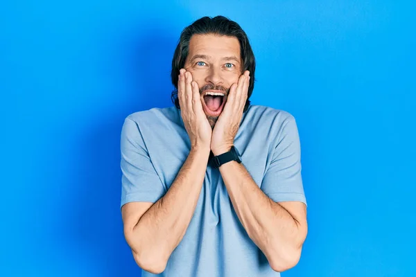 Middle Age Caucasian Man Wearing Casual Clothes Afraid Shocked Surprise — Stock Photo, Image