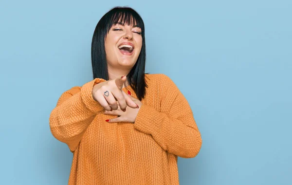 Young Hispanic Woman Wearing Casual Clothes Laughing You Pointing Finger — Stock Photo, Image