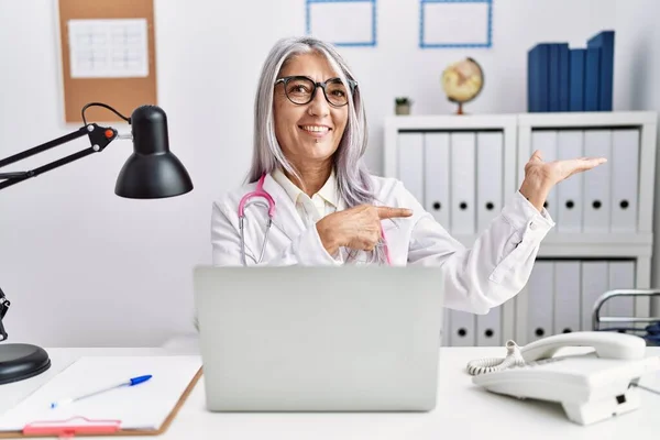 Middle Age Grey Haired Woman Wearing Doctor Uniform Working Using — Fotografie, imagine de stoc