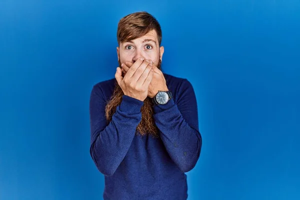 Redhead Man Long Beard Wearing Casual Blue Sweater Blue Background — Stockfoto