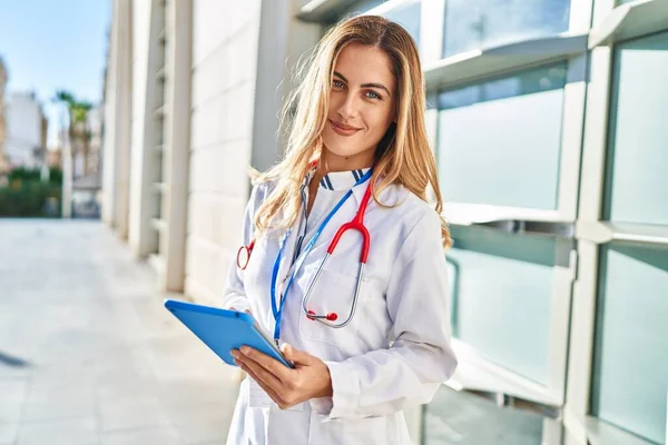 Young Blonde Woman Wearing Doctor Uniform Using Touchpad Hospital — Photo