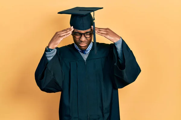 Young African American Man Wearing Graduation Cap Ceremony Robe Hand — Stock Photo, Image