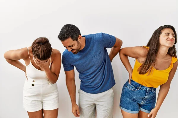 Group Young Hispanic People Standing Isolated Background Suffering Backache Touching — Stock Photo, Image