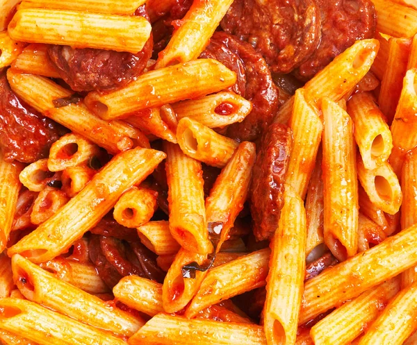 Ein Bündel Italienischer Makkaroni Mit Paprika Und Tomatensauce — Stockfoto