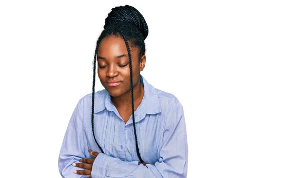 Mladá Afroameričanka Nosí Ležérní Oblečení Rukou Břiše Protože Zažívací Potíže — Stock fotografie
