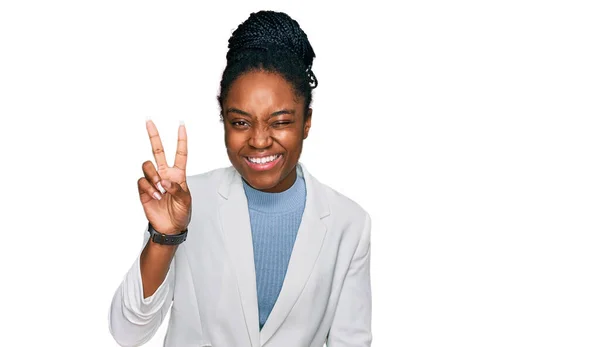 Jovem Afro Americana Vestindo Roupas Negócios Sorrindo Com Rosto Feliz — Fotografia de Stock