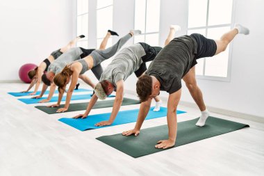 Bir grup İspanyol spor merkezinde eğitim görüyor..