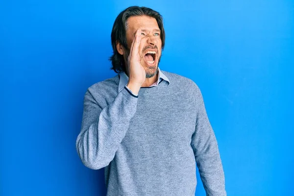 Middle Age Handsome Man Wearing Casual Clothes Shouting Screaming Loud — Stock Photo, Image