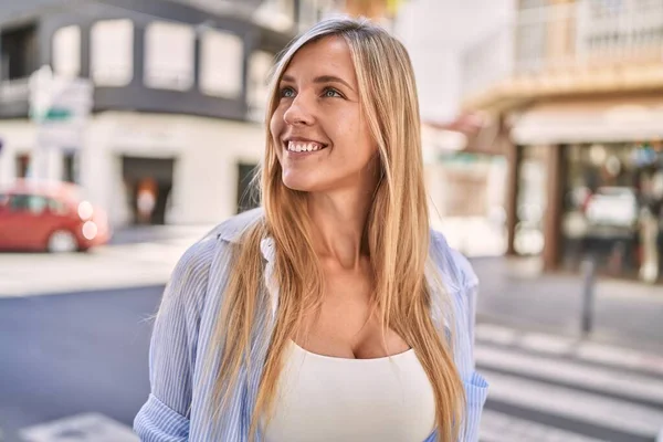 Young Blonde Woman Smiling Confident Standing Street — Stock Photo, Image