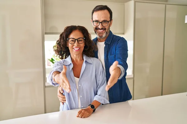 Middle Age Couple Standing Together Smiling Friendly Offering Handshake Greeting — Stock Photo, Image