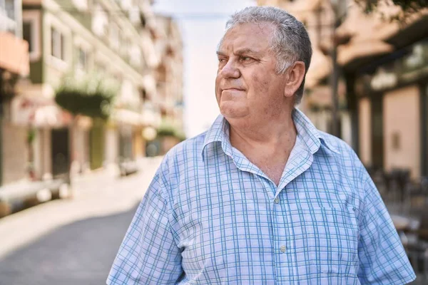 Middle Age Grey Haired Man Smiling Confident Walking Street — Stock Photo, Image