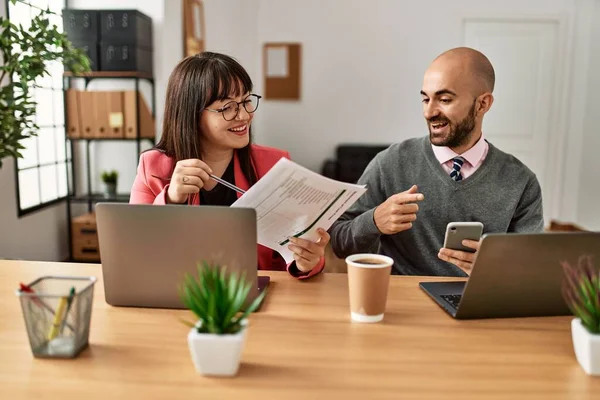 Two Hispanic Business Workers Smiling Happy Working Using Laptop Smartphone — Stock Photo, Image