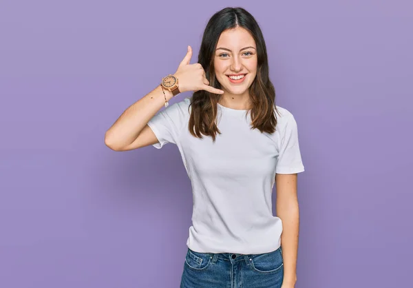 Young Beautiful Woman Wearing Casual White Shirt Smiling Doing Phone — Stockfoto