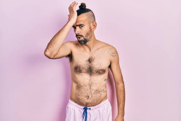 Young Hispanic Man Shirtless Wearing Swimsuit Surprised Hand Head Mistake — Stock Photo, Image