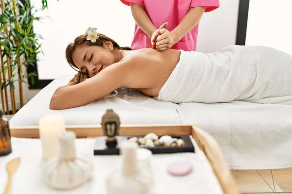 Young Latin Woman Having Back Massage Session — Stock Photo, Image