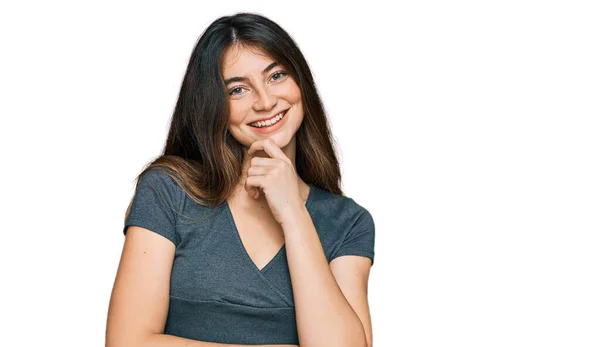 Young Beautiful Teen Girl Wearing Casual Crop Top Shirt Looking — Stock Photo, Image