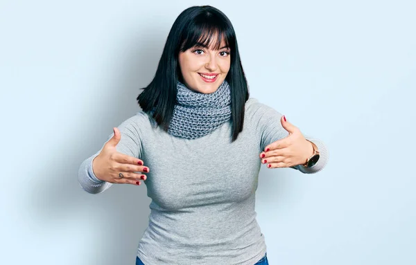 Young Hispanic Size Woman Wearing Winter Scarf Looking Camera Smiling — Stock Photo, Image
