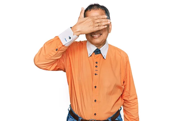 Hombre Indio Mediana Edad Vistiendo Ropa Casual Gafas Sonriendo Riendo — Foto de Stock