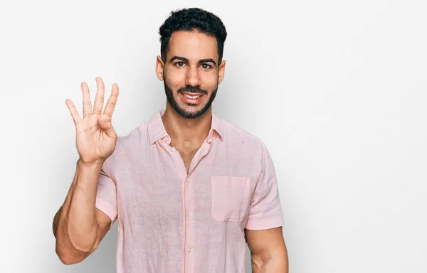 Uomo Ispanico Con Barba Che Indossa Camicia Casual Mostrando Indicando — Foto Stock