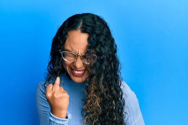 Young Latin Woman Wearing Casual Clothes Glasses Celebrating Surprised Amazed — Stock Photo, Image