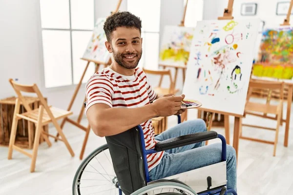 Young Arab Disabled Artist Man Drawing Sitting Wheelchair Art Studio — Stock Photo, Image