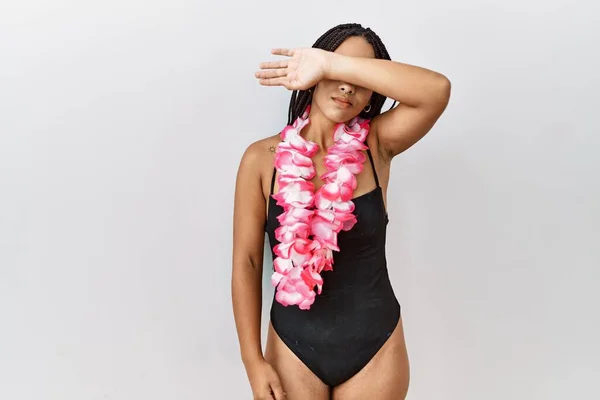 Young African American Woman Wearing Swimsuit Hawaiian Lei Covering Eyes — Stock Fotó