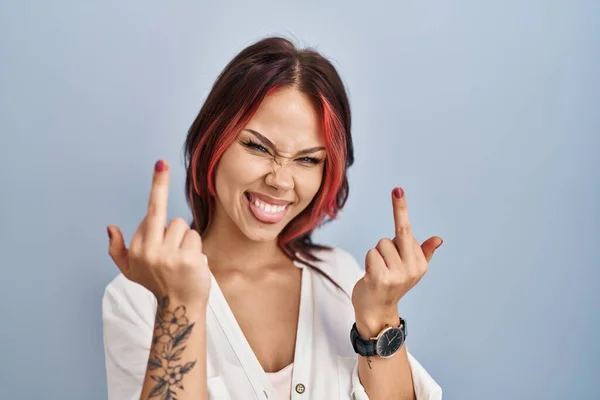 Young Caucasian Woman Wearing Casual White Shirt Isolated Background Showing — Φωτογραφία Αρχείου